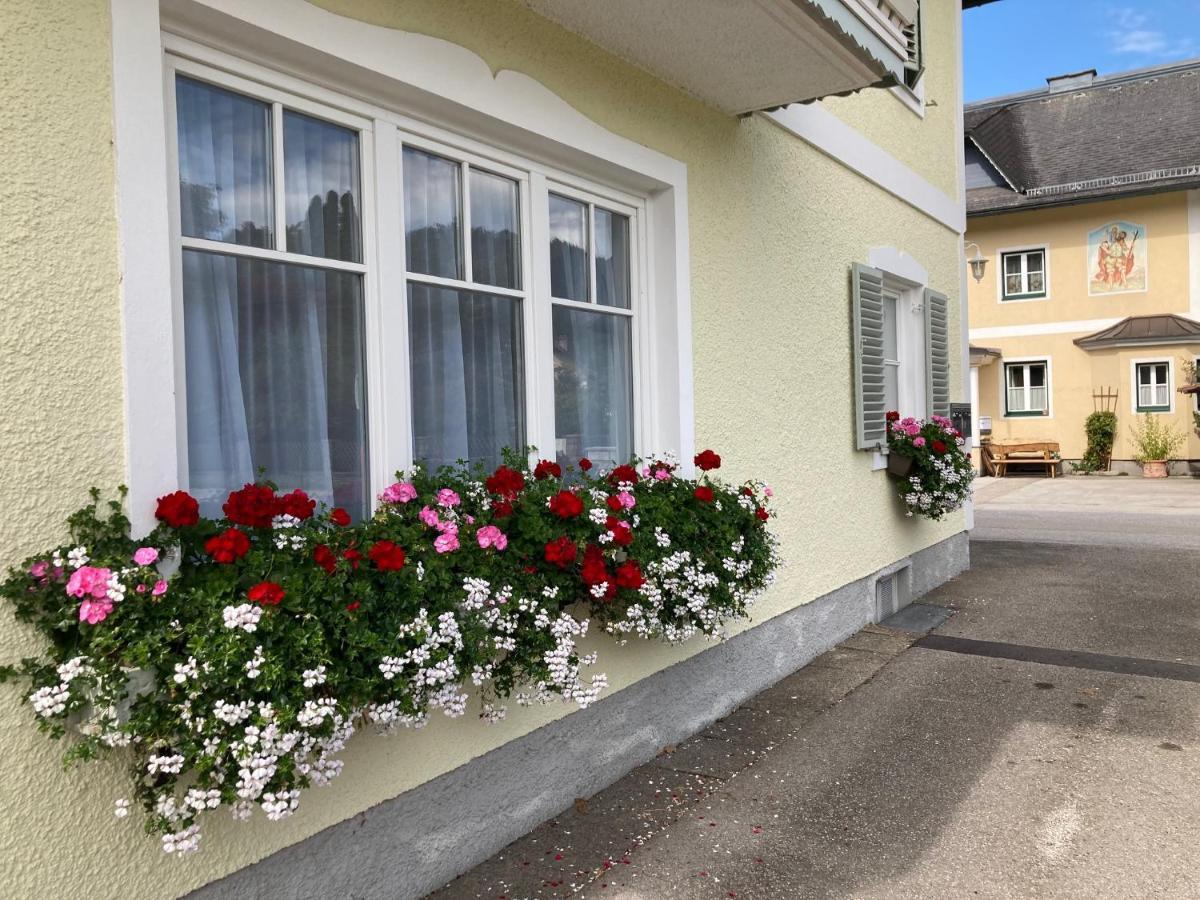 Apartementhaus Schoendorfer Strobl Exterior photo